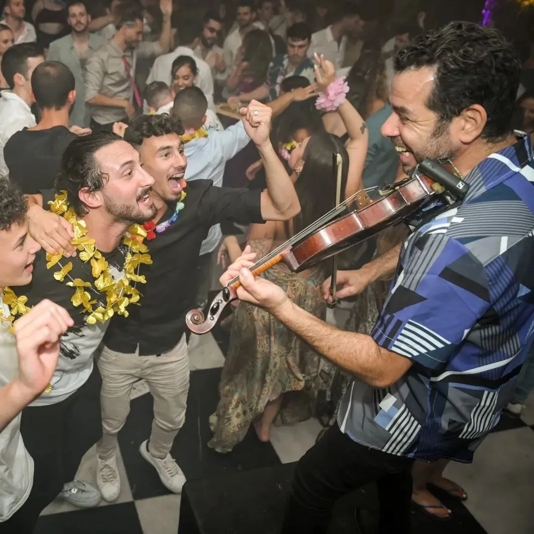Live Sax & Violin - Guy Vitenberg - Saxophonist, Kiner veHarkhavim Musikalim – photo 3