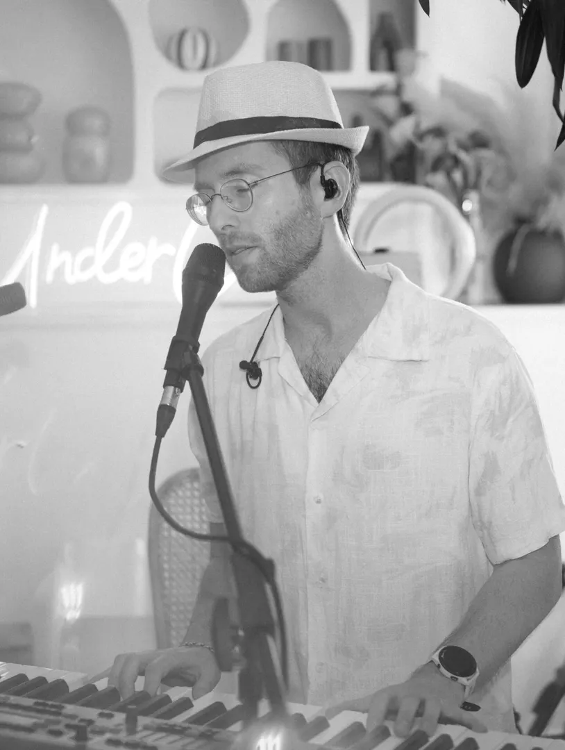 UnderCovers Band – photo 2