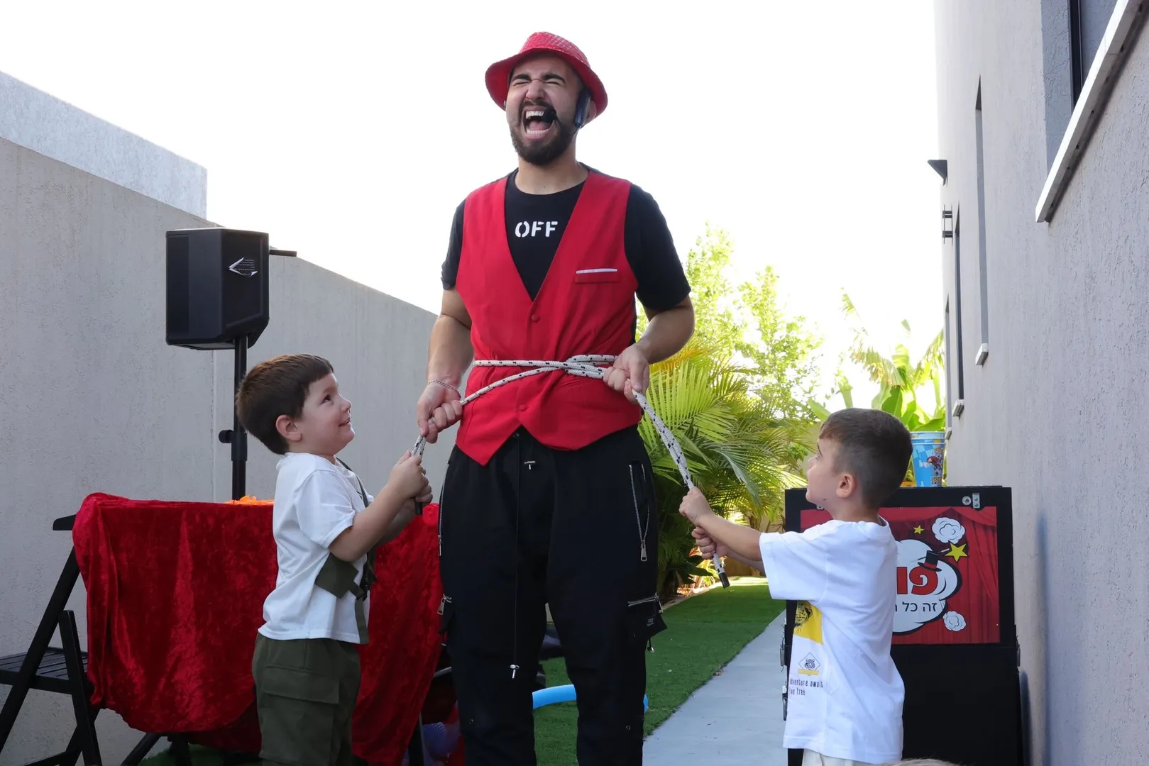 Pouf! It's magic! Magician, activities for children – photo 2